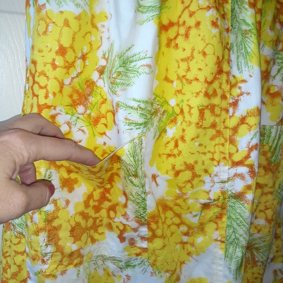 Diane von Furstenberge  yellow, green and white floral  dress, size 8 - Picture 4 of 14